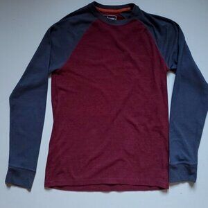 Waffle weave long sleeve baseball style t-shirt